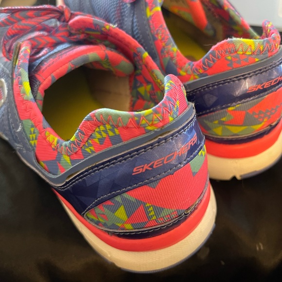 SKETCHERS 8.5 COMFORT FIT GEL INFUSED MEMORY FOAM COLORFUL LIKE NEW WORE 1INSIDE - Picture 6 of 15